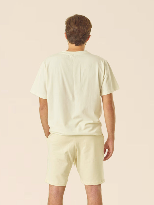 T-SHIRT GRIS + BERMUDA BEIGE