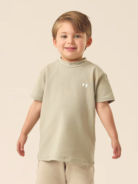 MINI SHORT KHAKI + MINI T-SHIRT GRIS