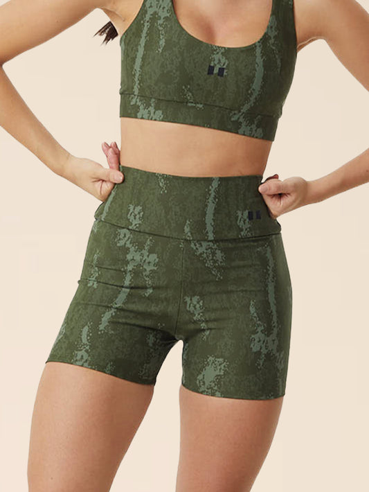 ACTIVE SHORT AMBAR VERDE MILITAR