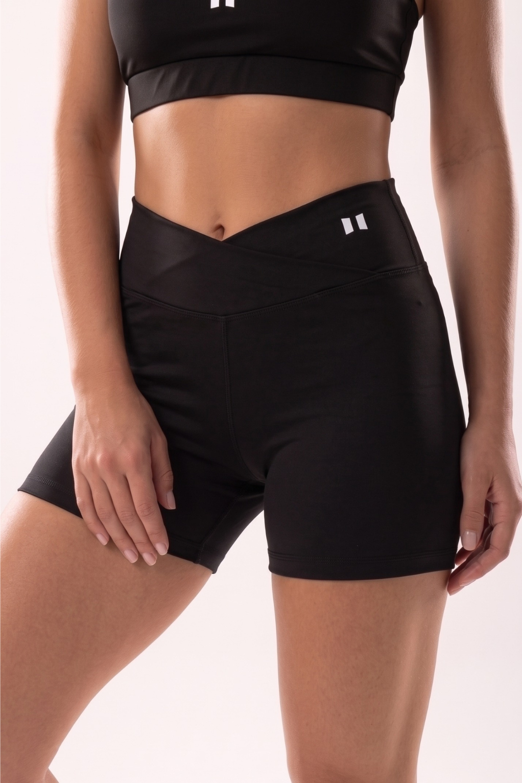 ACTIVE SHORT NEGRO